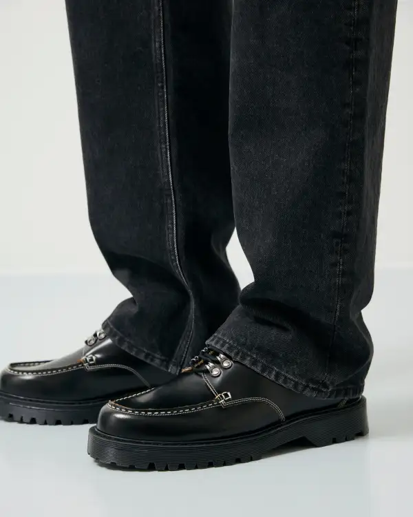 Raw-Edge Polished Moc Toe Shoes