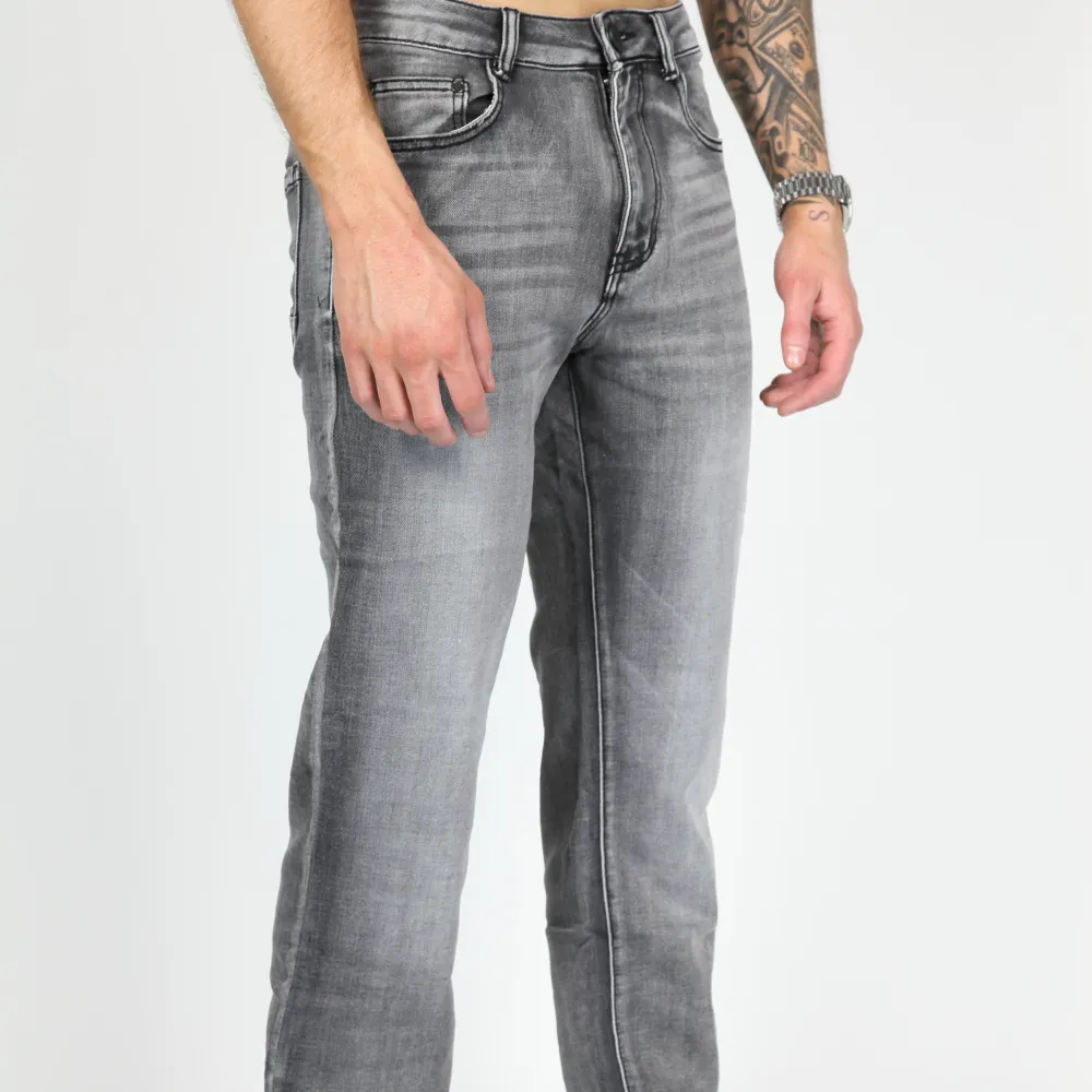 Modern Loose Fit Everyday Jeans