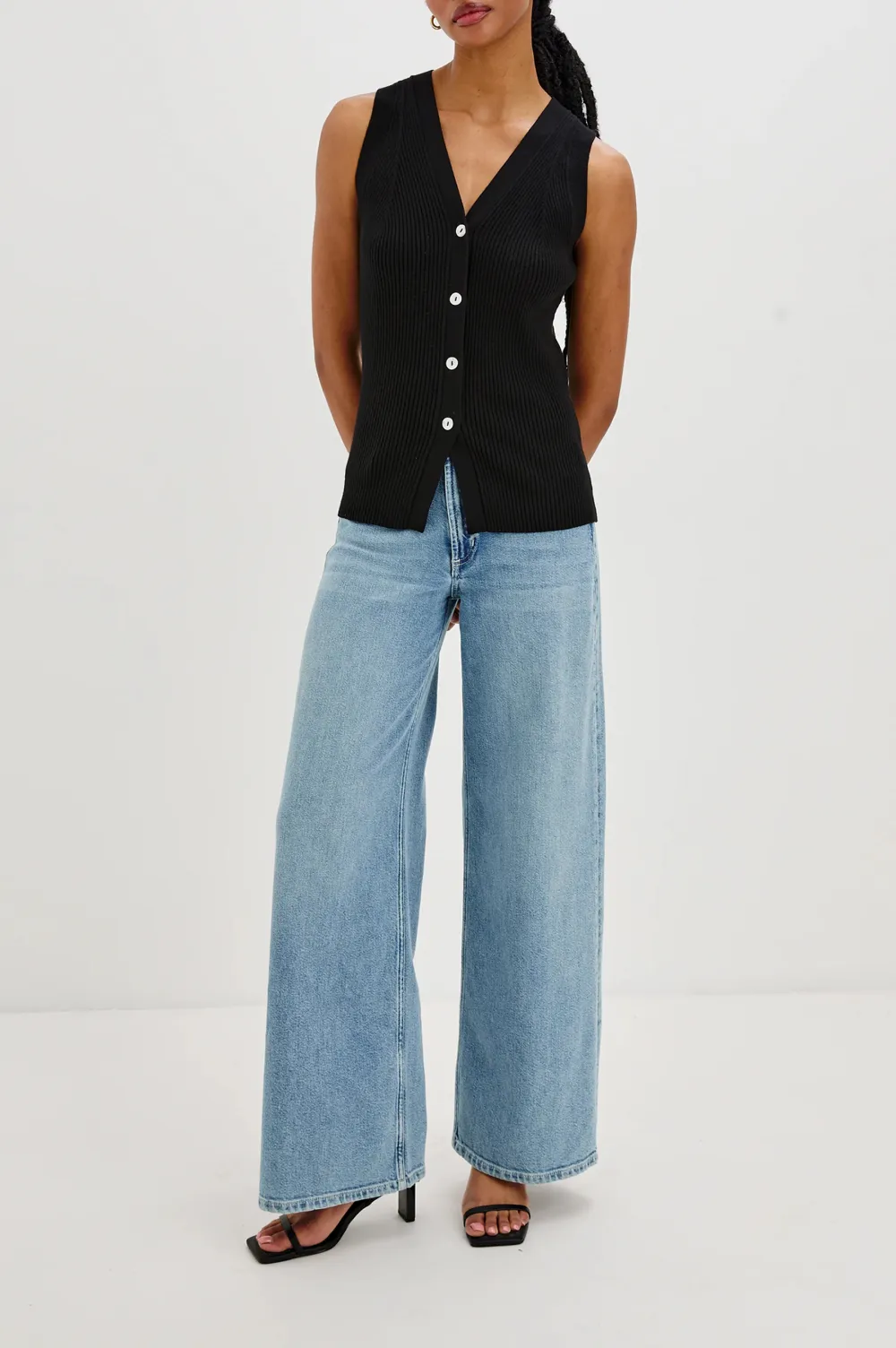V-Neck Knitted Buttoned Vest