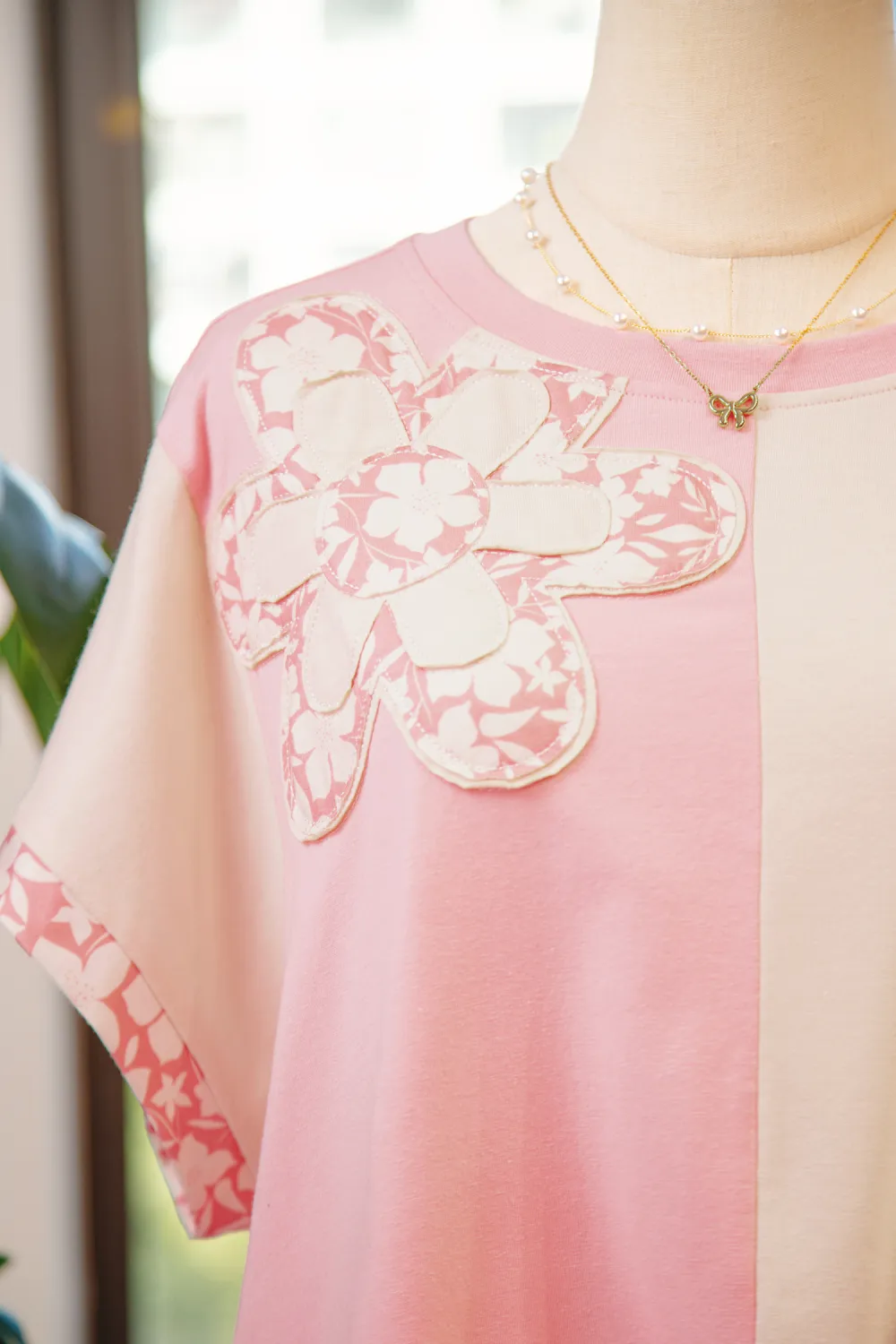 Apricot Block Flower Patched Loose Tee