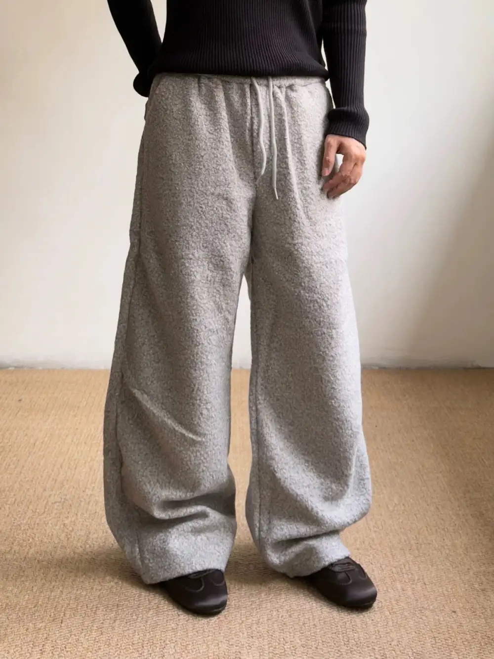 Street-Style Curved-Cut Pants