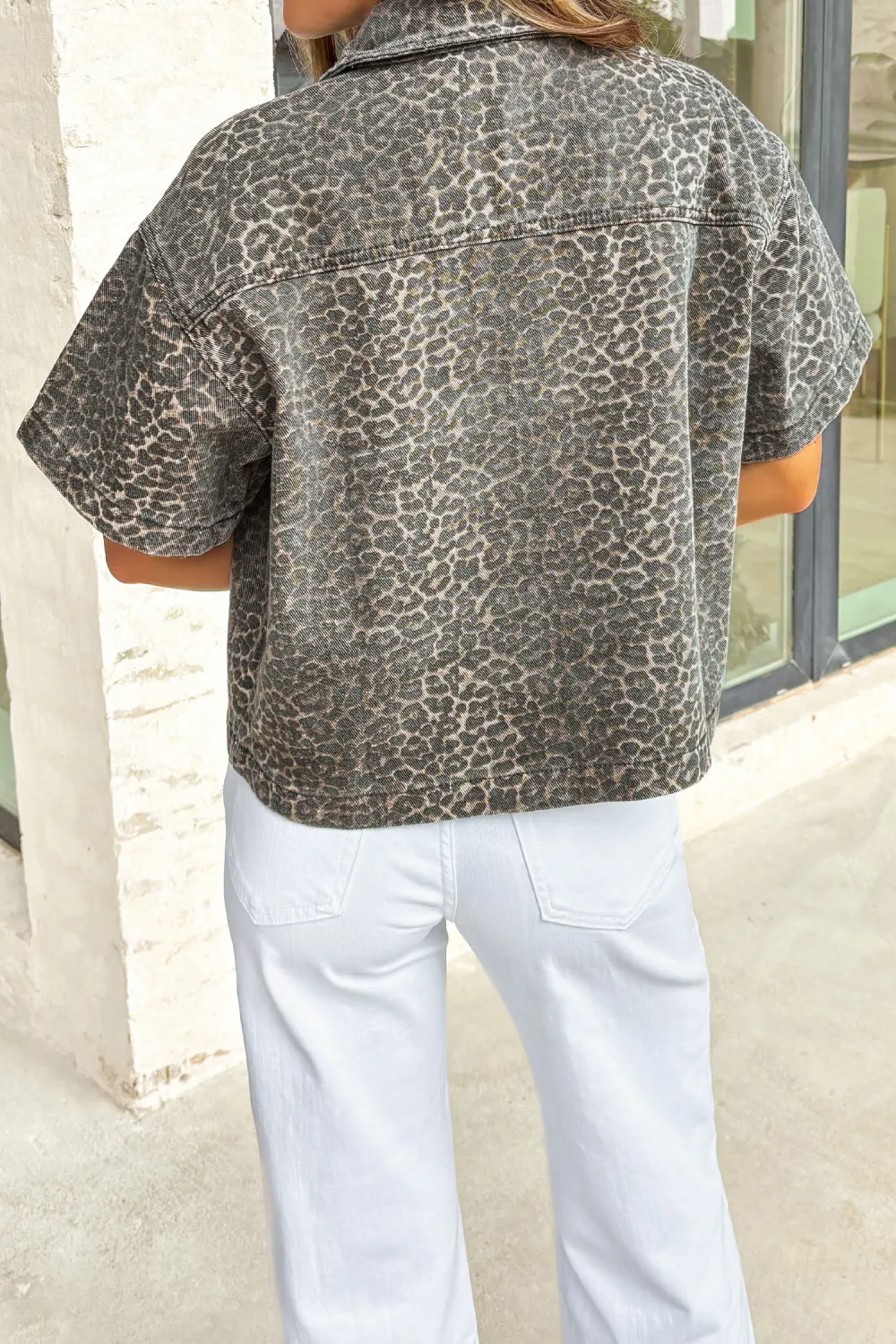 Gray Vintage Leopard Print Short Sleeve Shirt