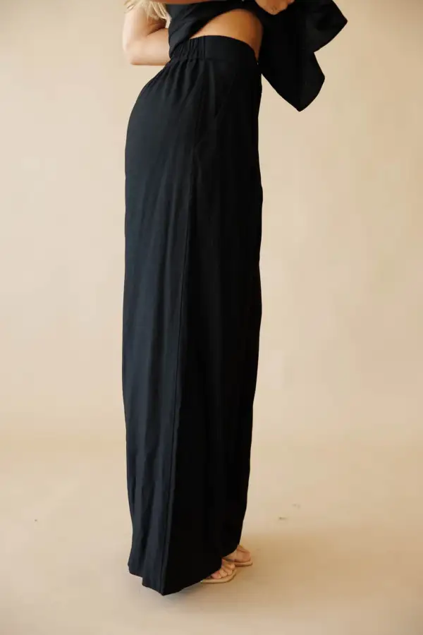 Wide-Leg Versatile Pants