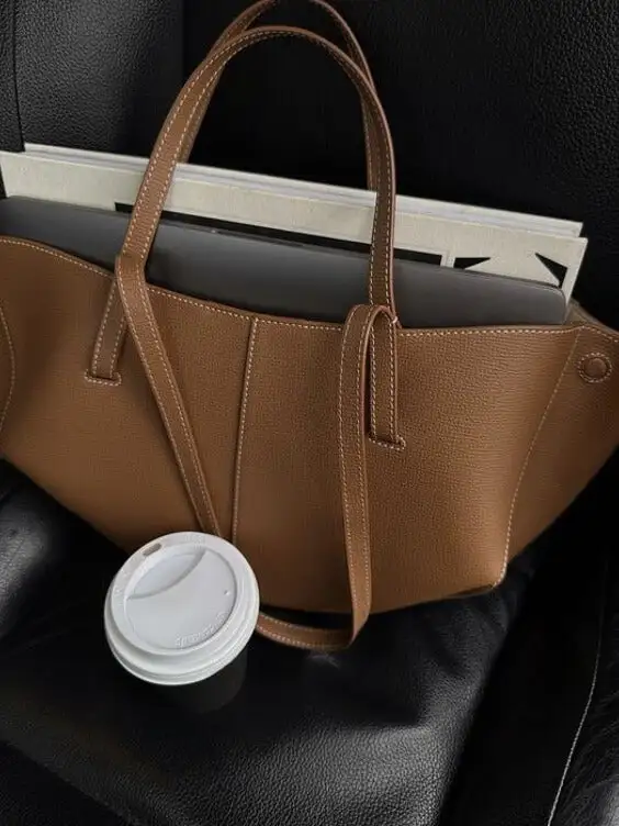  Refined Structured Leather Tote Bag Apparel