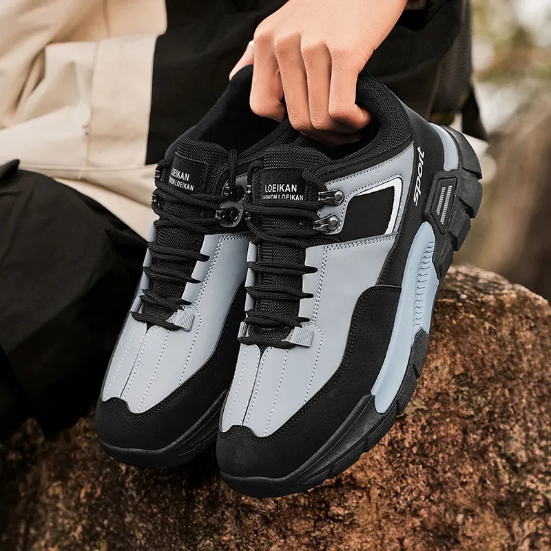 Men's Roomy Toe Trail Shoes
