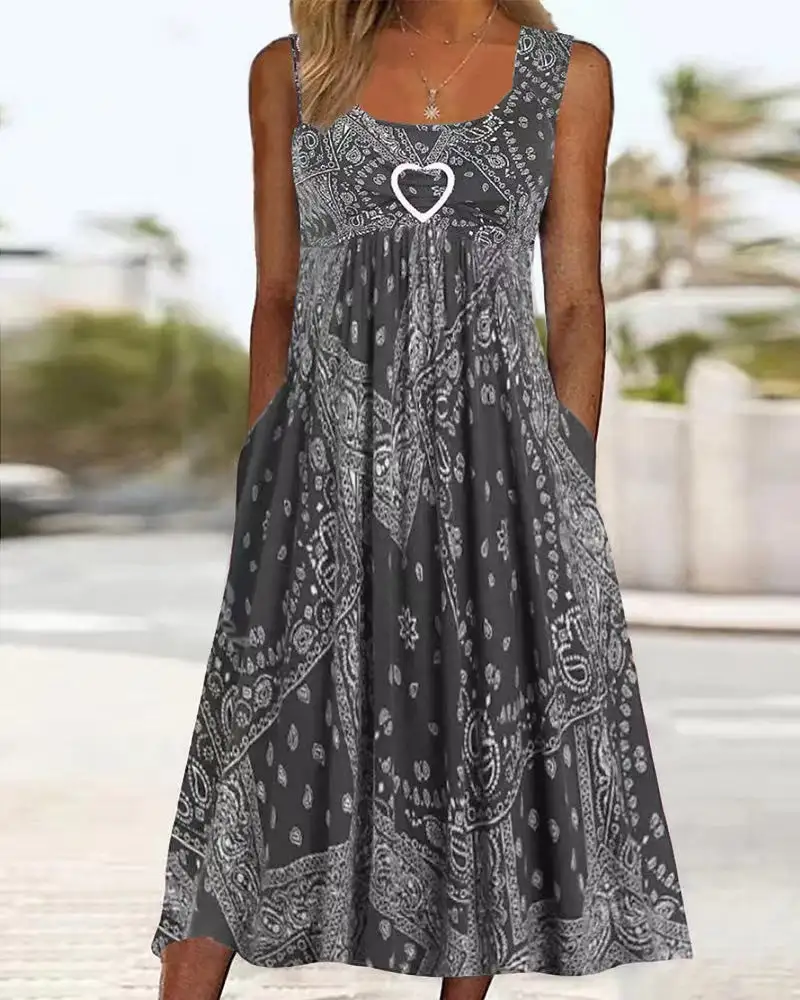 Women's A-Line Sleeveless Paisley Pocketed Maxi Dress