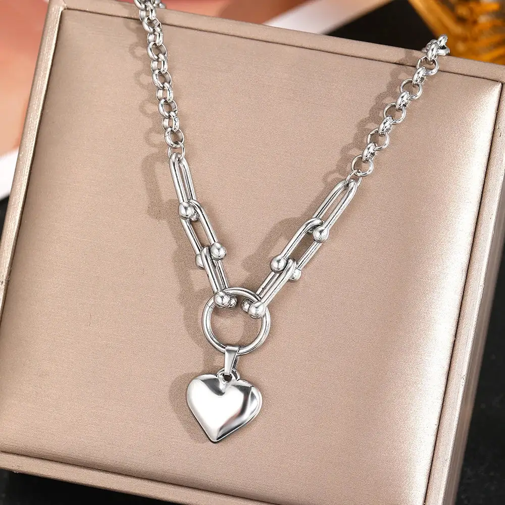 Ribbed Heart Necklace