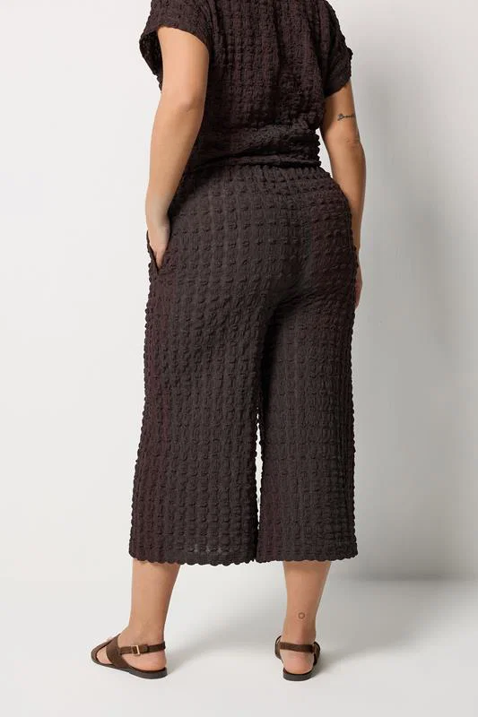 Brown Bubble Texture Cropped Trousers detail 2