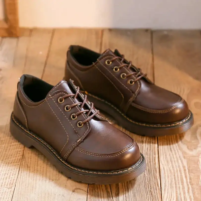 Leather Lace-Up Round-Toe Flats