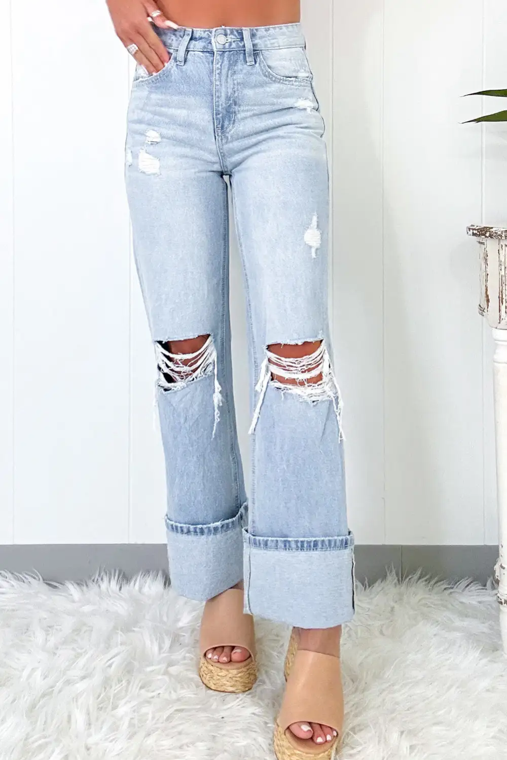 Women's Light Wash Distressed Straight Jeans