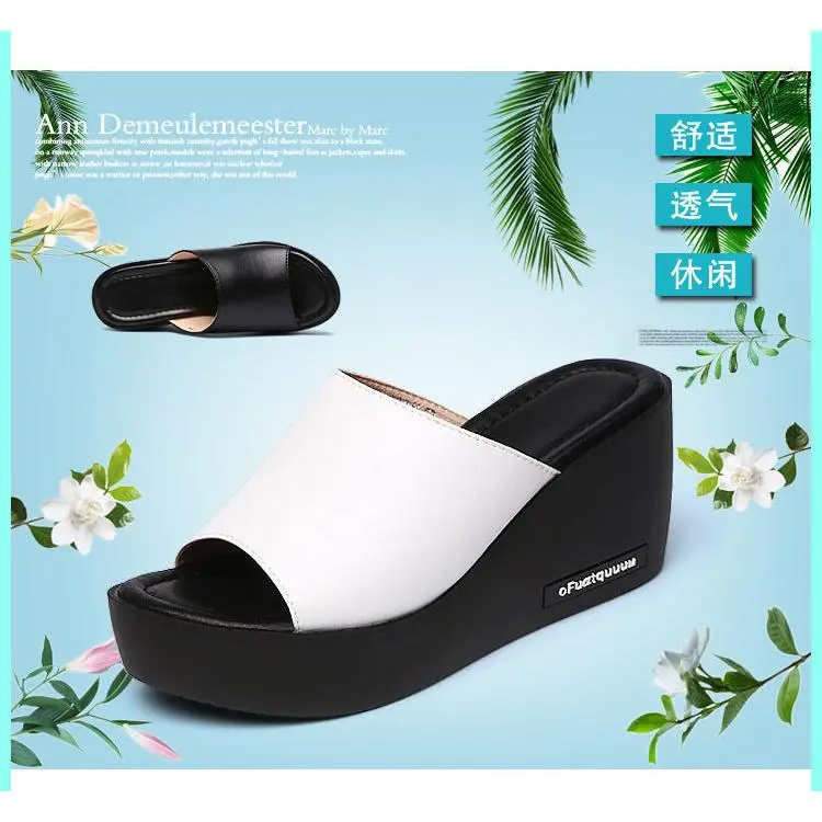 Light Grip Slide Sandals