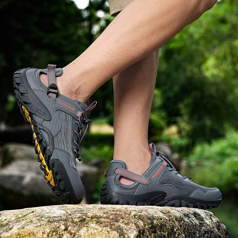 Men's Wide Fit Trail Shoes