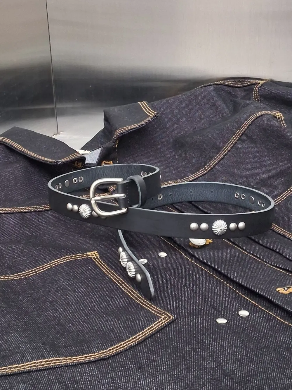 Polished Buckle Slim Leather Belt