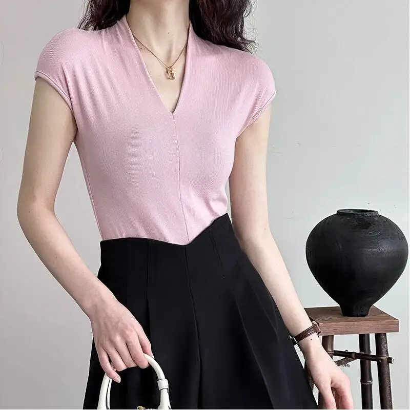 Easy-Wear V-Neck Short Sleeve T-Shirt