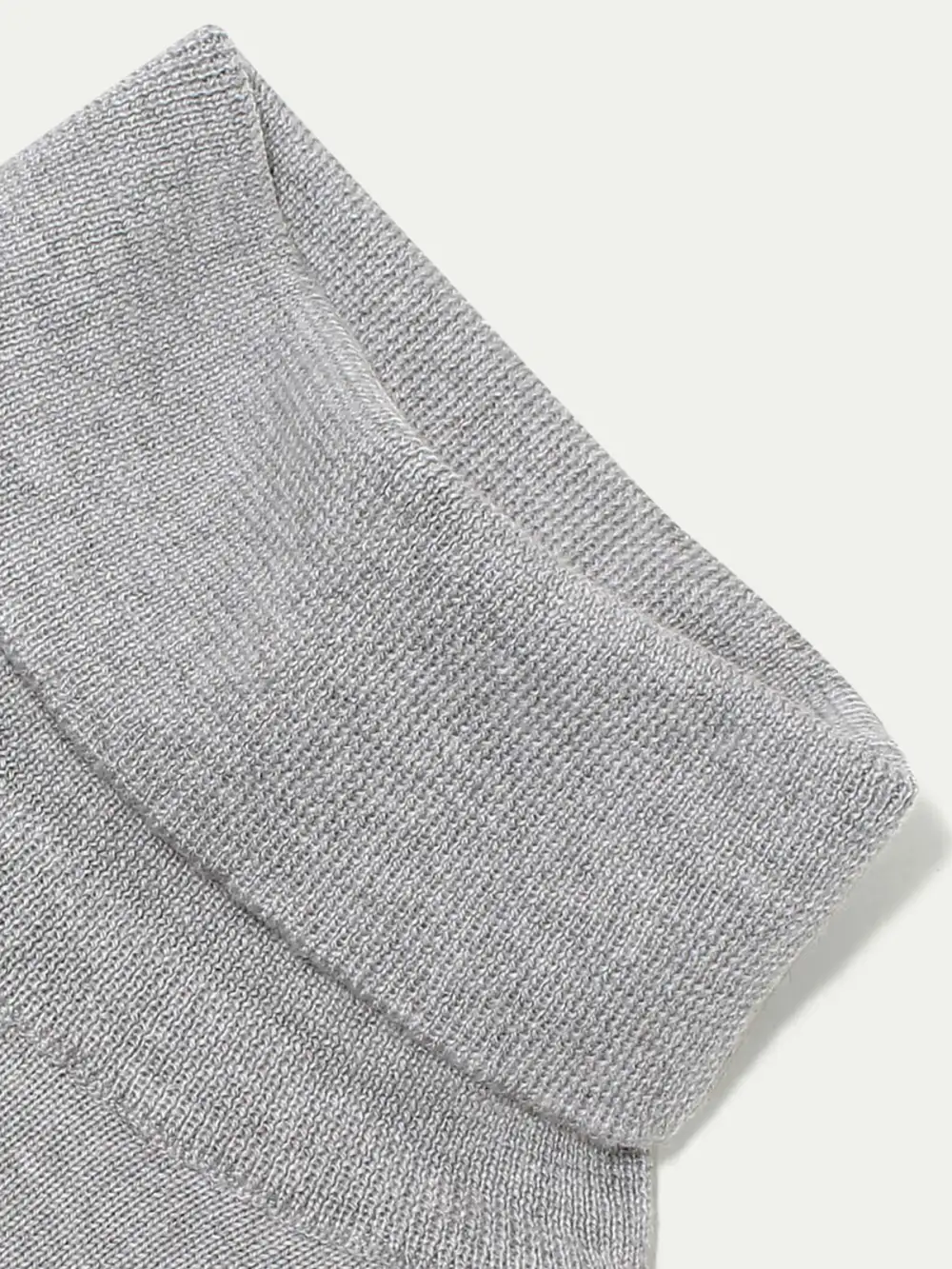 Cashmere Merino Blend Turtleneck Slim Fit Knit Construction Detail Turtleneck Sweater