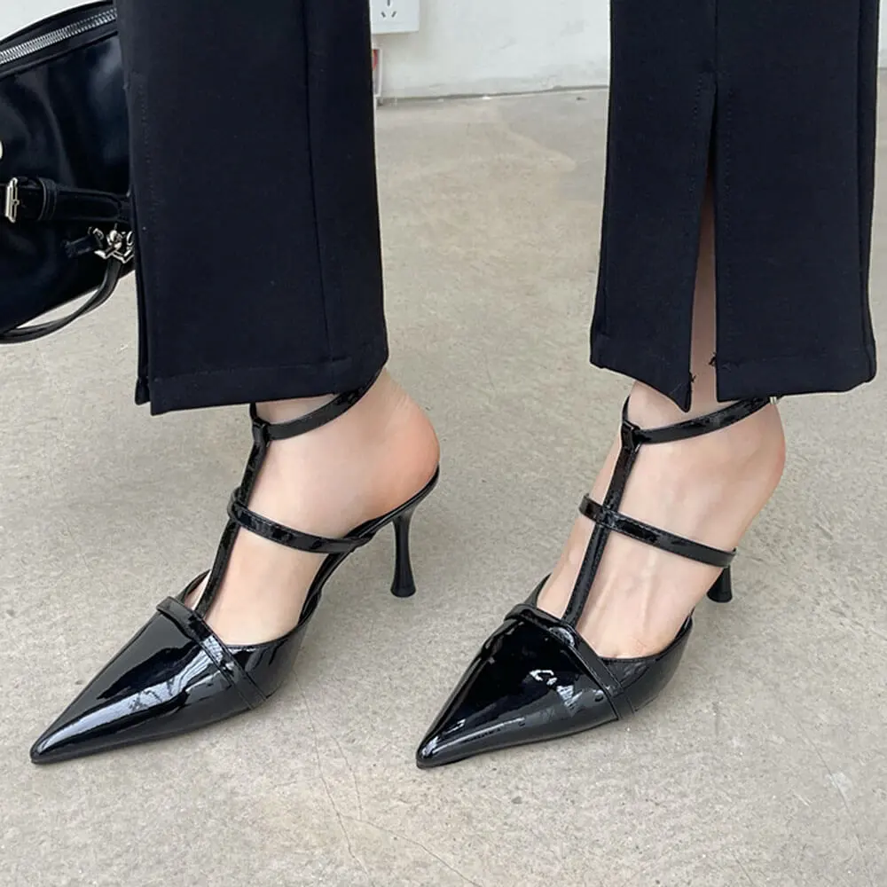 Drama Dealer Pointed Heels