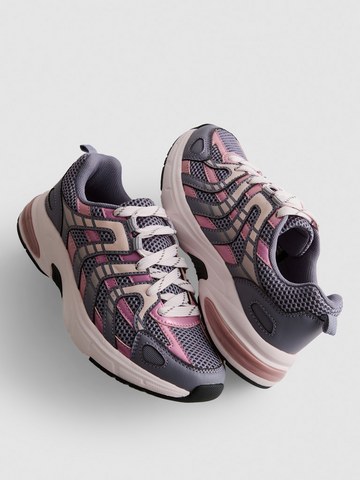 Stripe Low-Top Trainers detail 3