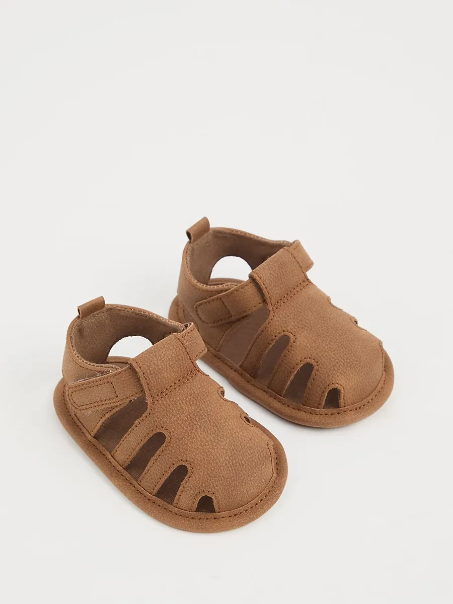 Brown Fisherman Sandals