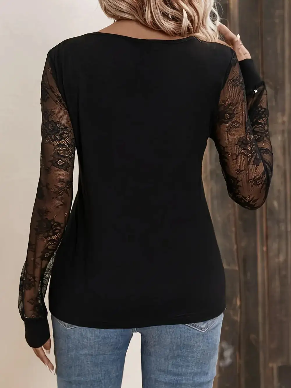 Refined Lace Detail V-Neck Long Sleeve Top