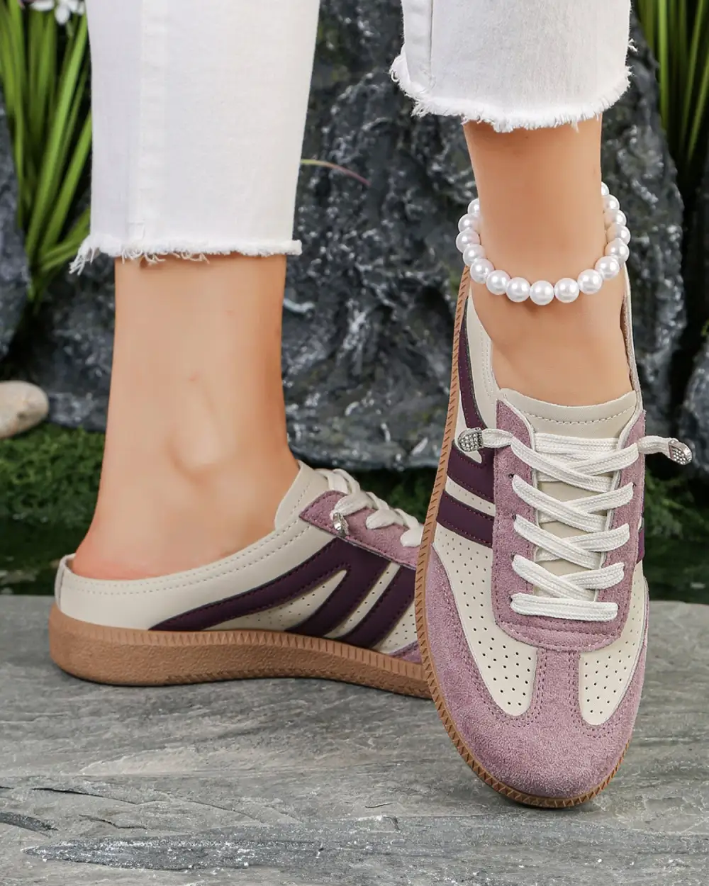 Soft Detail Casual Sneakers
