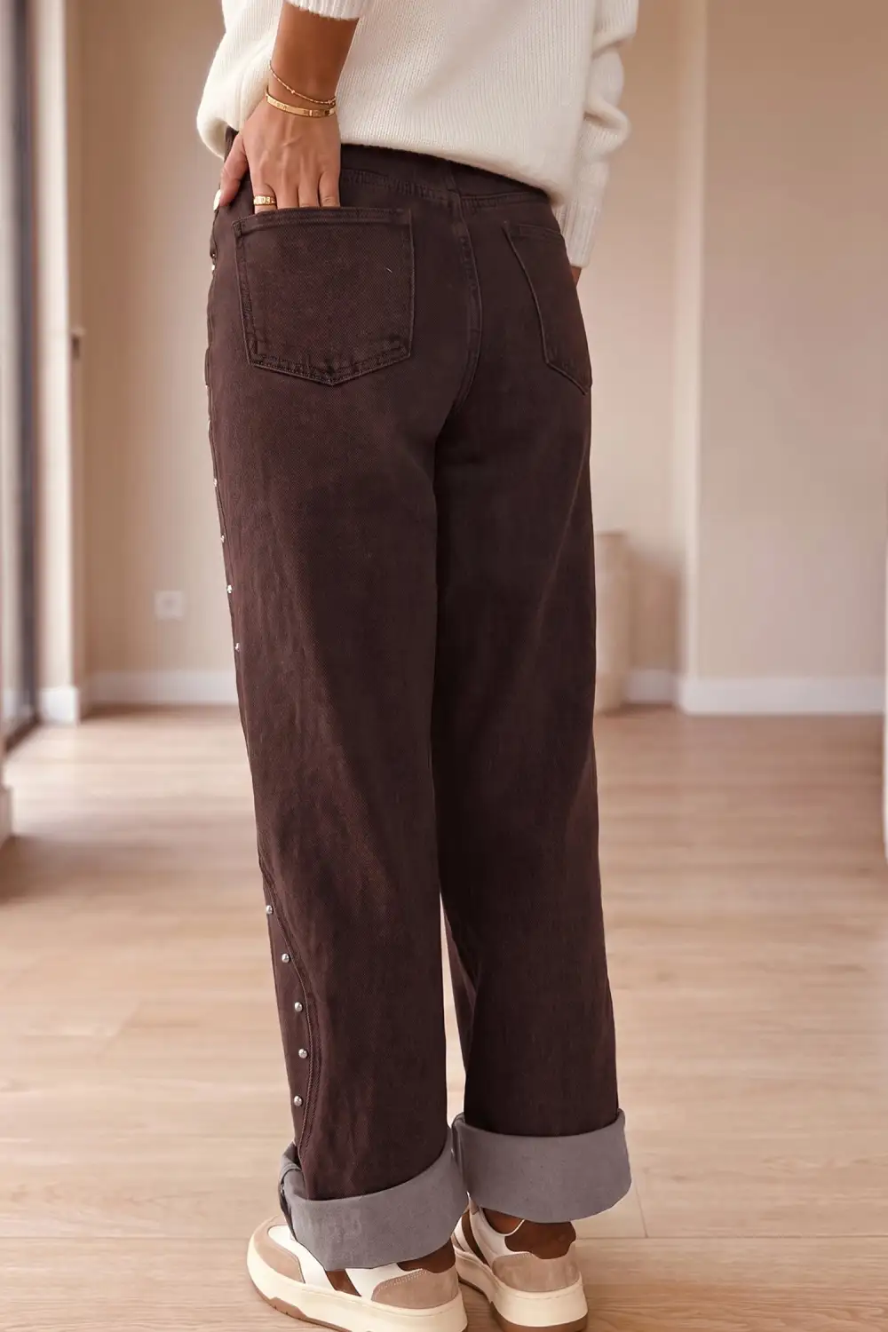 Women's Casual Jeans With Side Seam Rivet Detail