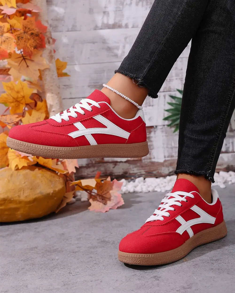 Elegant Charm Casual Sneakers