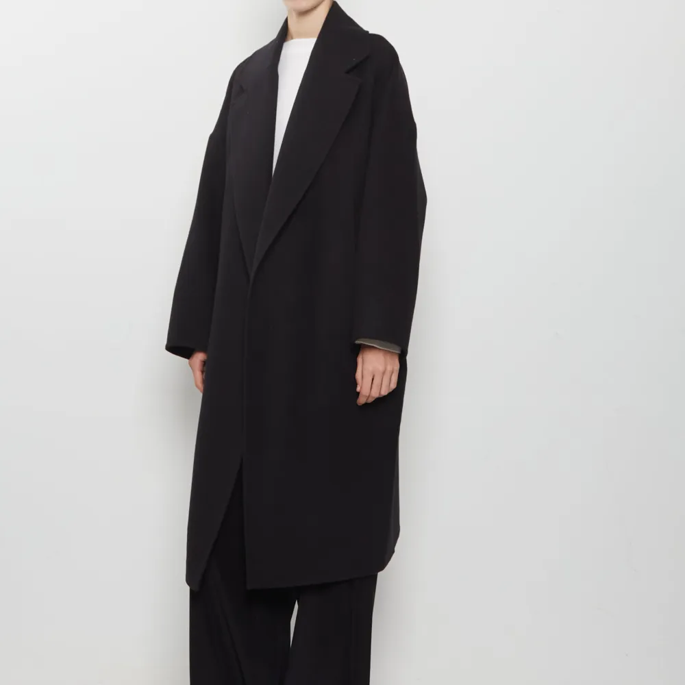 Women's Modern Oversized Notch Lapel Coat