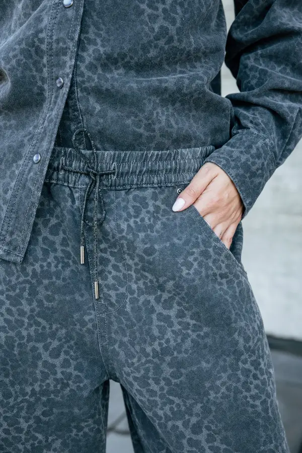 Women's Essential Classic Denim Jeans