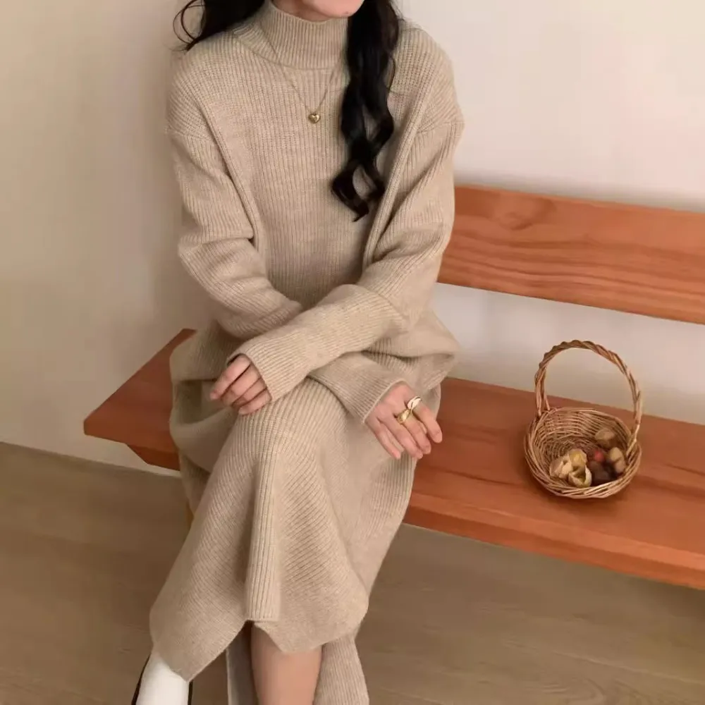 Structured Flowing Modest Maxi Dress