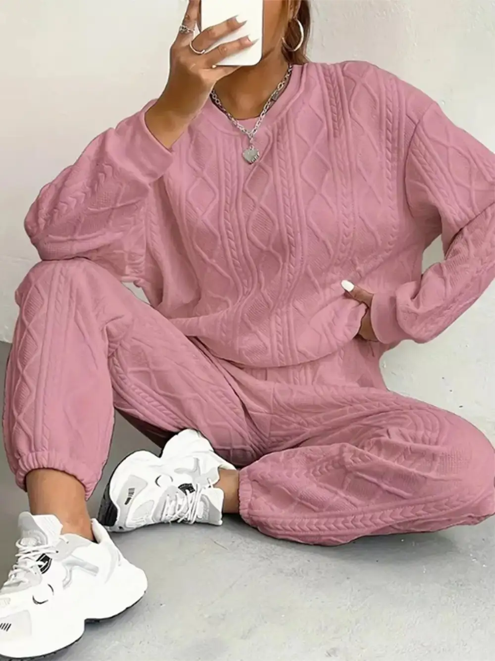 【🔥10k+ Sold！！】Texture Round Neck Top and Pants Set