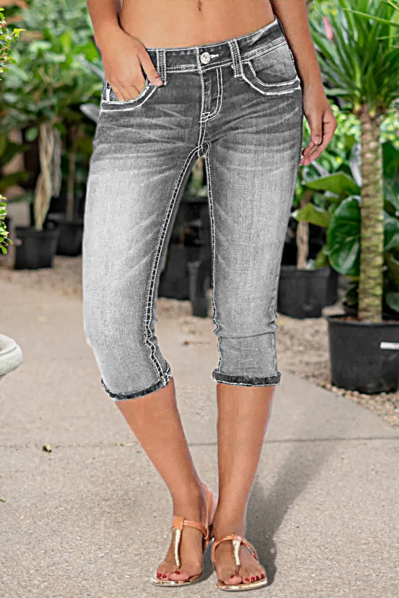 Ripped Low Waist Capris Jeans