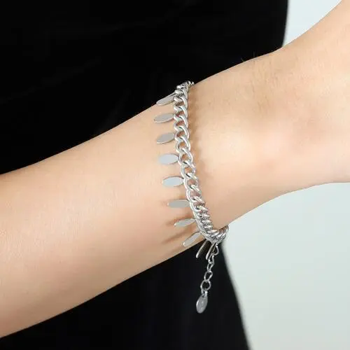 Leaf Charm Link Bracelet