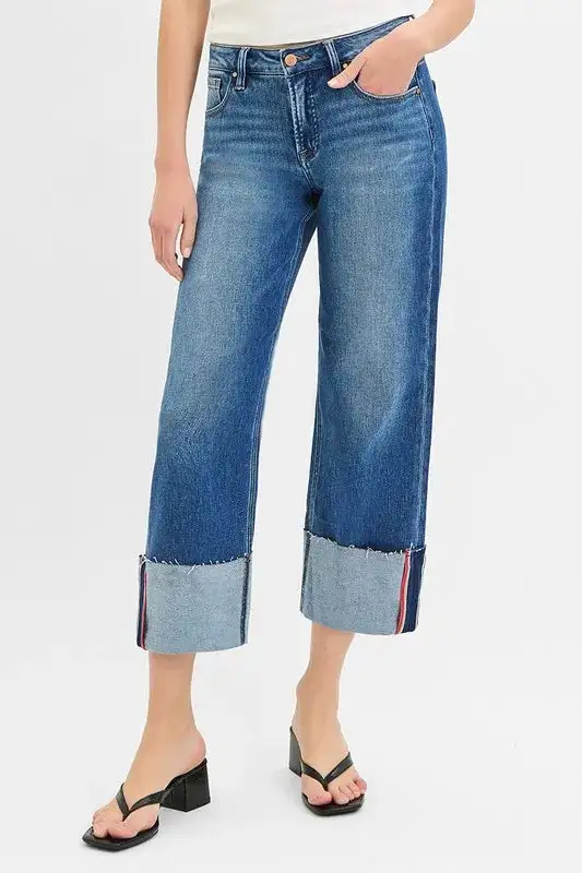 Pocketed Mid Rise Wide Leg Cuffed Denim Jeans