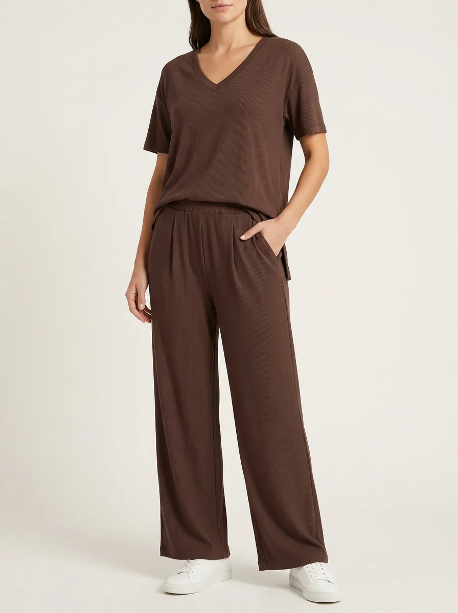 Women's Ribbed Side-Pocket V-Neck T-Shirt and Wide-Leg Pants Set