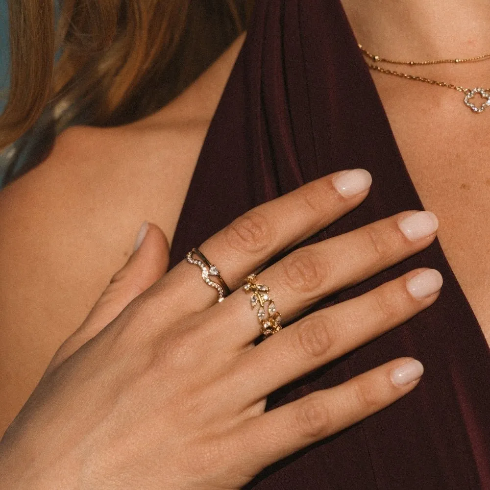 Minimal Heart Ring