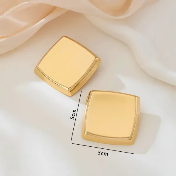 Vintage Retro Stud Earrings