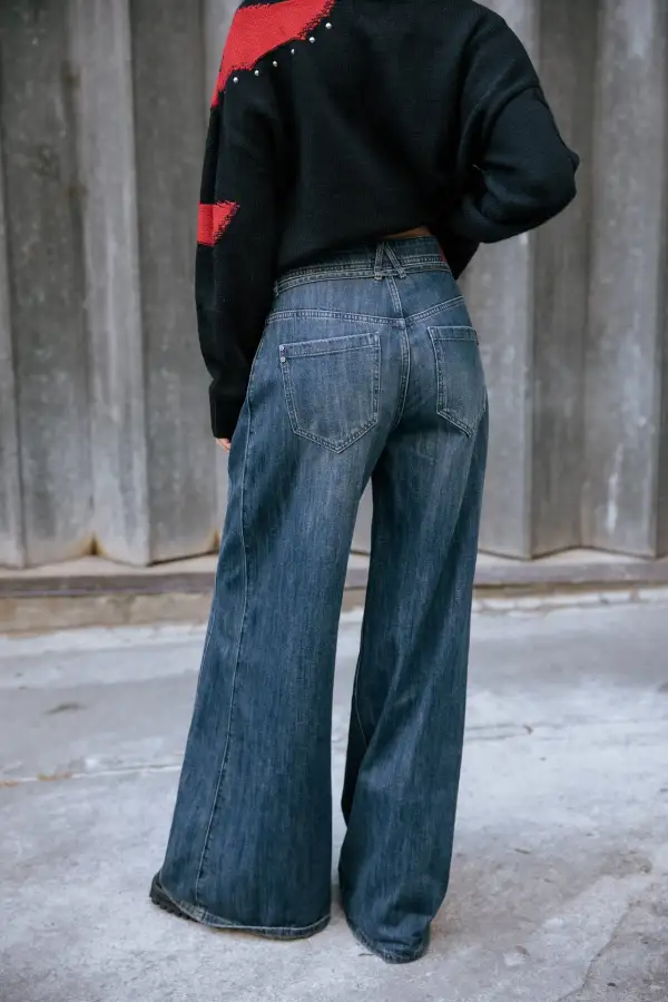 Women's Versatile Timeless Denim Jeans