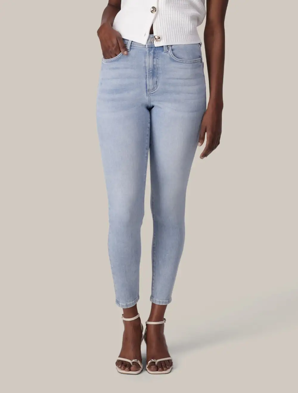 Light Wash Mid-Rise Skinny Jeans