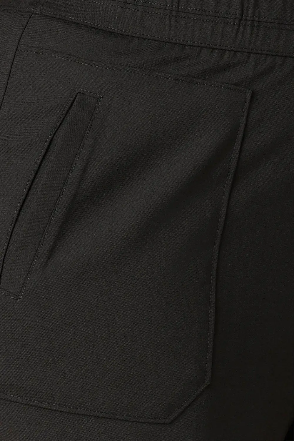 Pull On Banded Plus Size Shorts Patch Pockets
