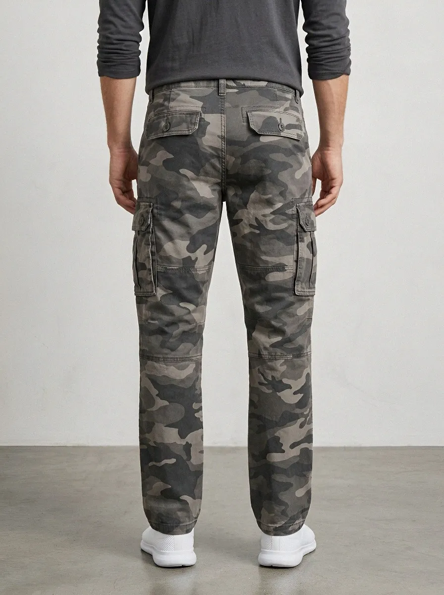 Heavy-Duty-Look Camouflage Camouflage Cargo Pants