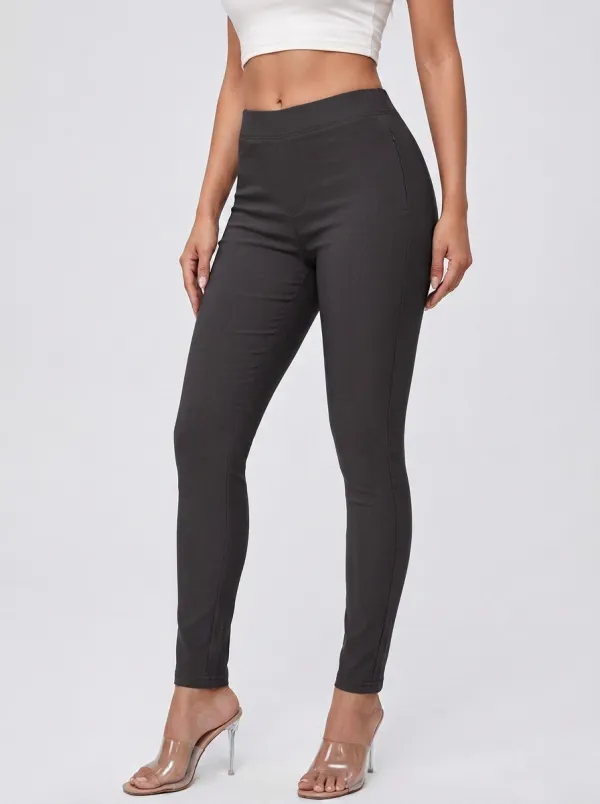 Relaxed Women's Stretch Mid-Rise Pants