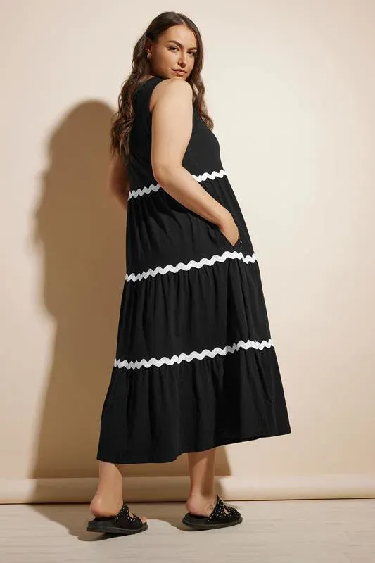 Black Contrast Swirl Tiered Maxi Dress