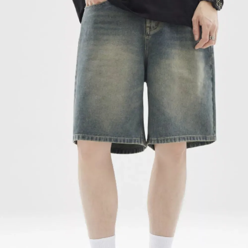 Classic Wide Leg Pocket Detail Vintage Inspired Washed Denim Shorts