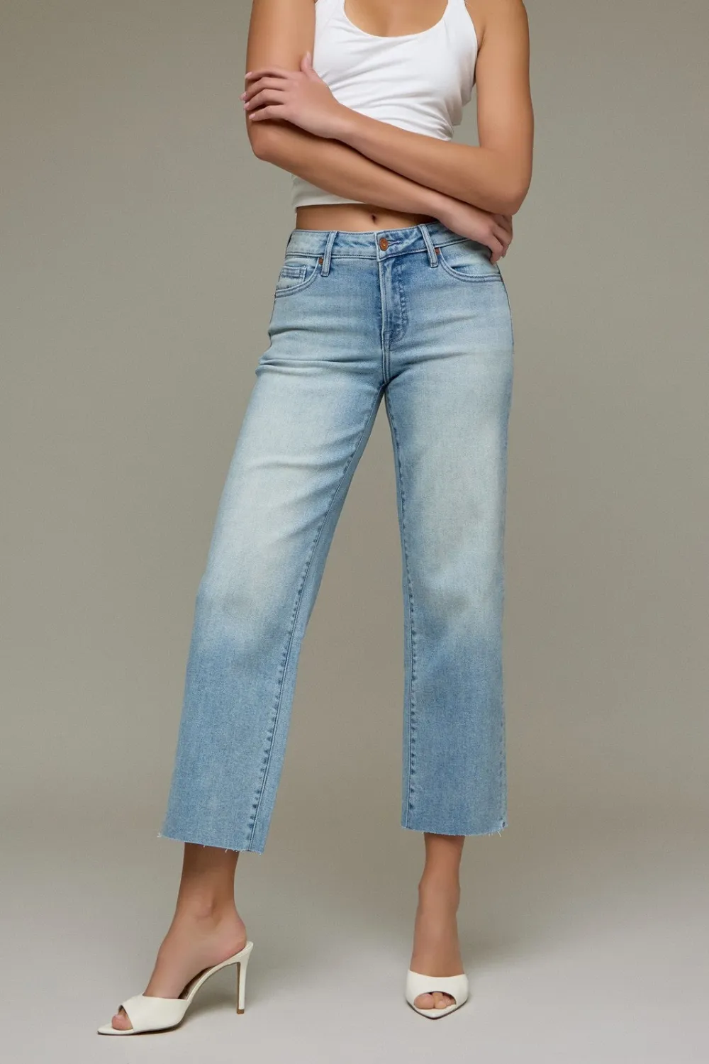 Women's Stretch Cropped Straight-Leg Jeans