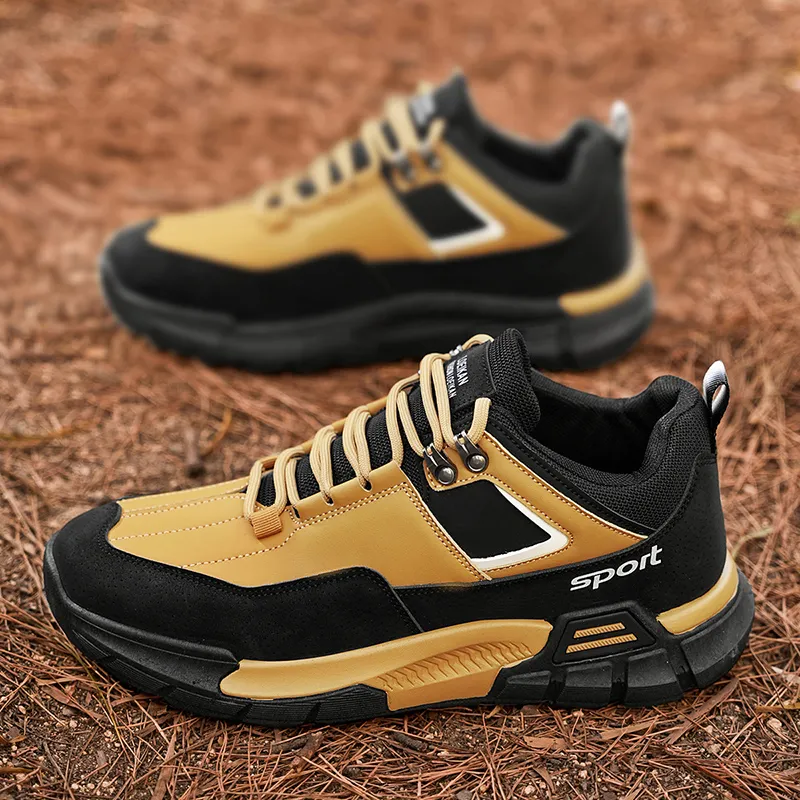 Men's Roomy Toe Trail Shoes