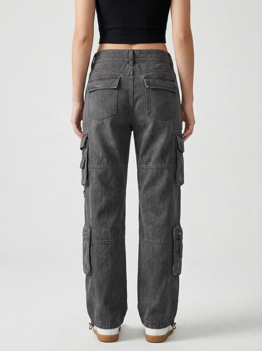 Streamlined Embroidered Detail Multi Pocket Sport Look Women's Multi Pocket Cargo Pants