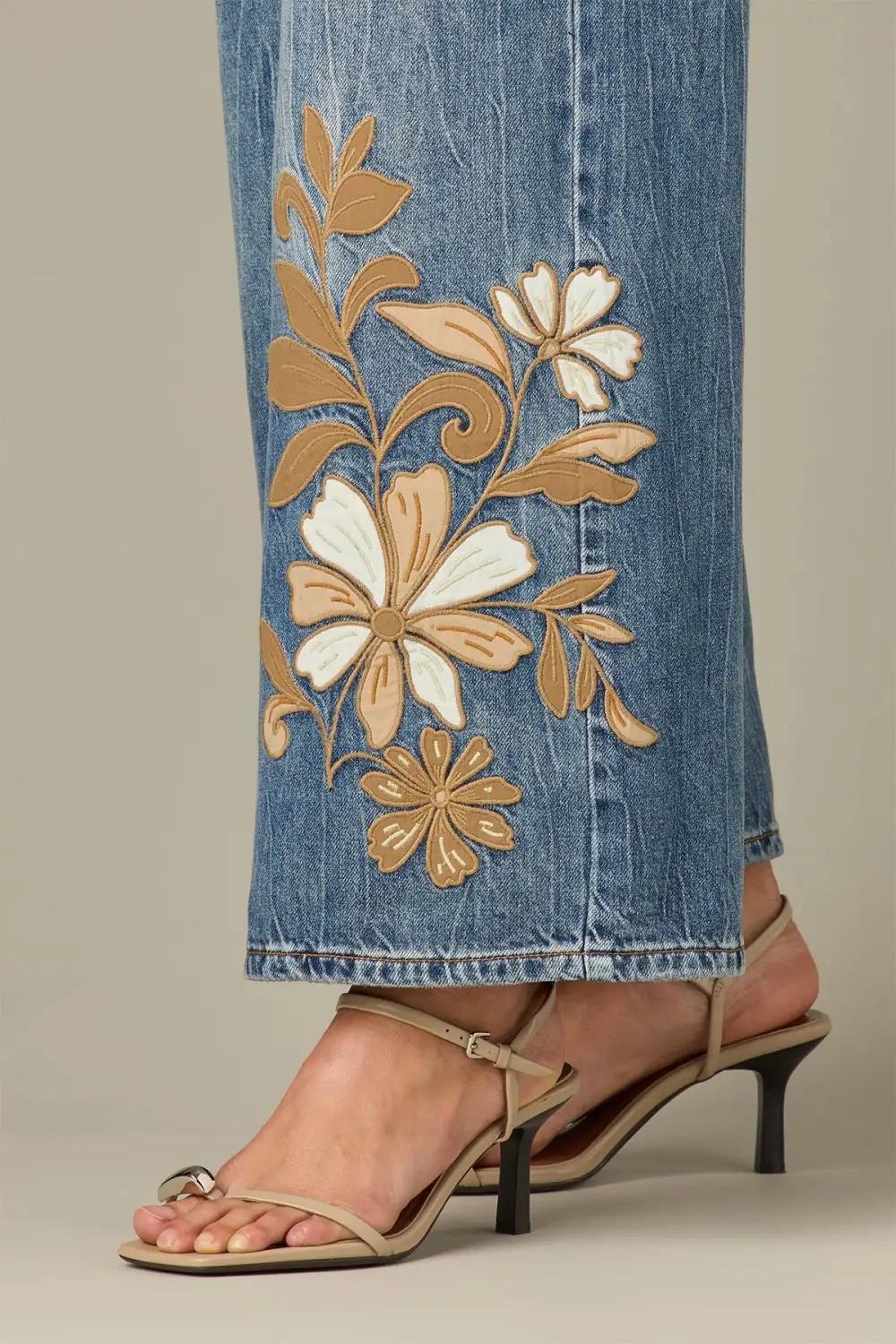 High Rise Drawstring Waist Floral Applique Wide Leg Jeans