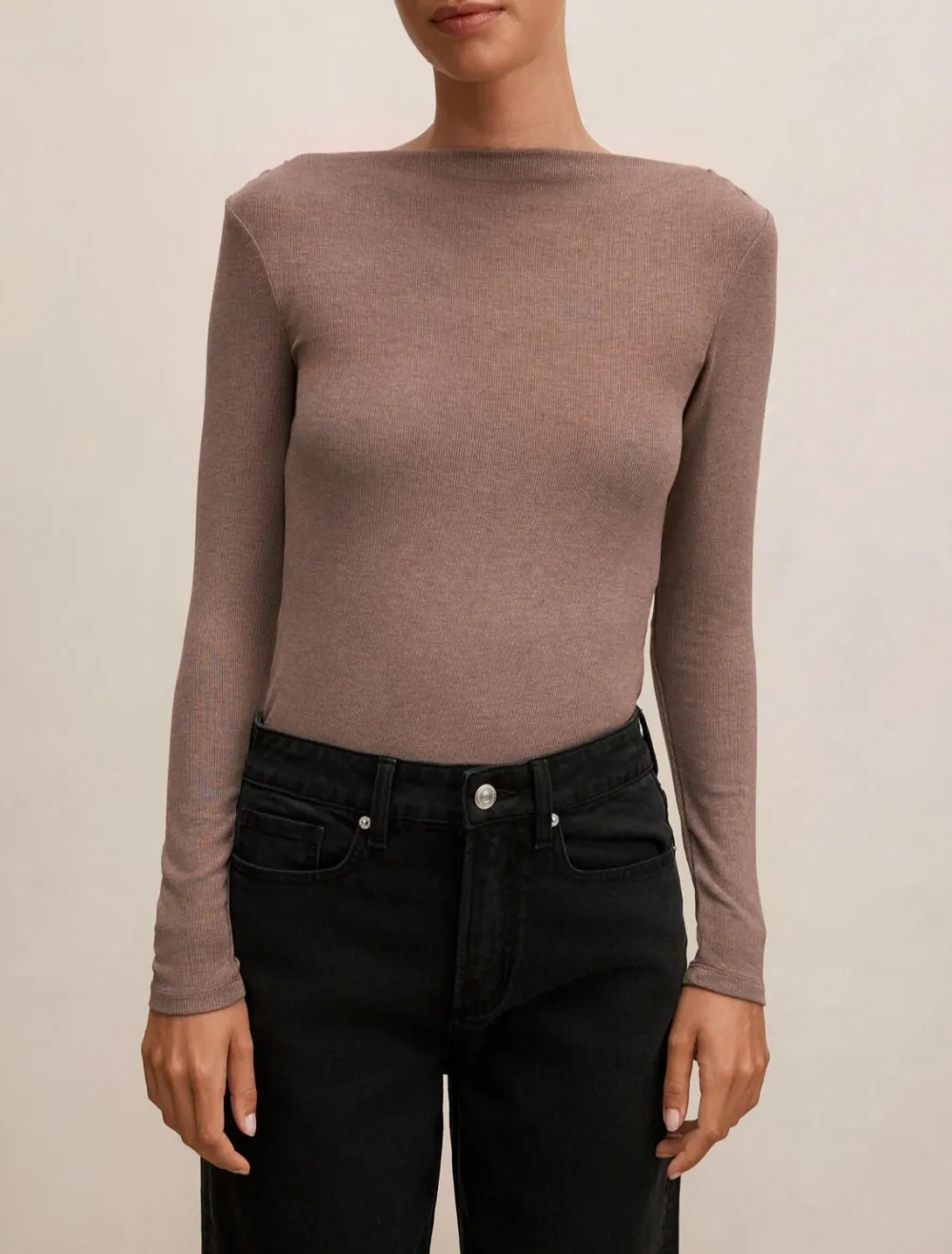 Brown High-Neck Long Sleeve Form-Fitting Top
