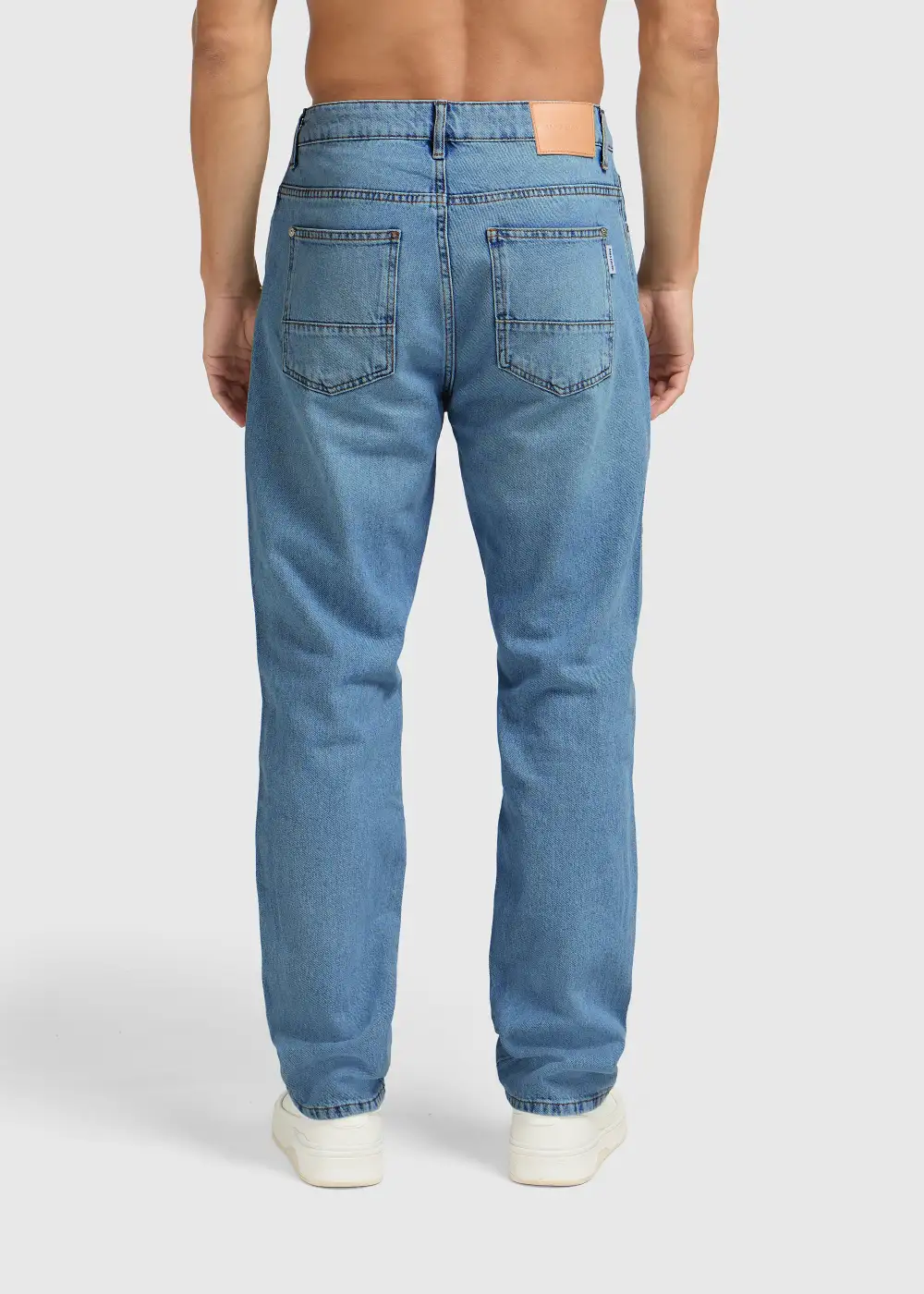 Clean Straight Jeans