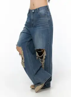 Contemporary Distressed Wide Leg Jeans